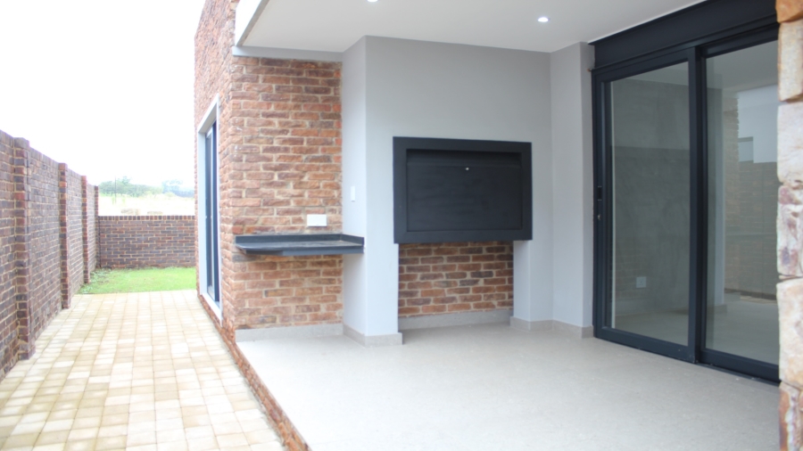 3 Bedroom Property for Sale in Helderzicht Eco Estate North West